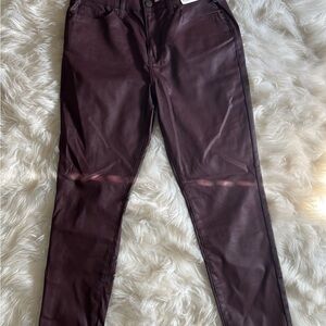 a.n.a Women's Skinny Pants - Burgundy